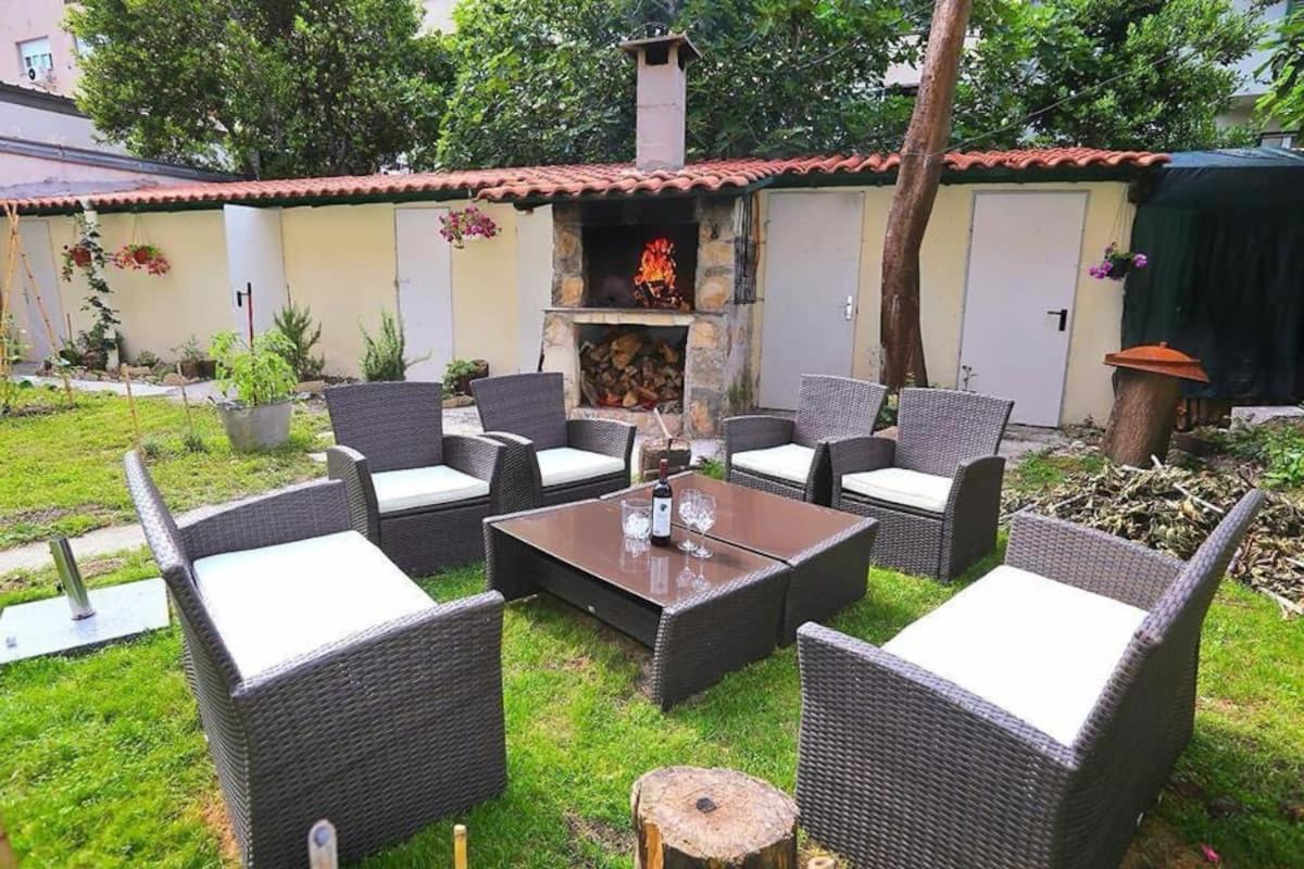 Split Central Retreat Екстериор снимка