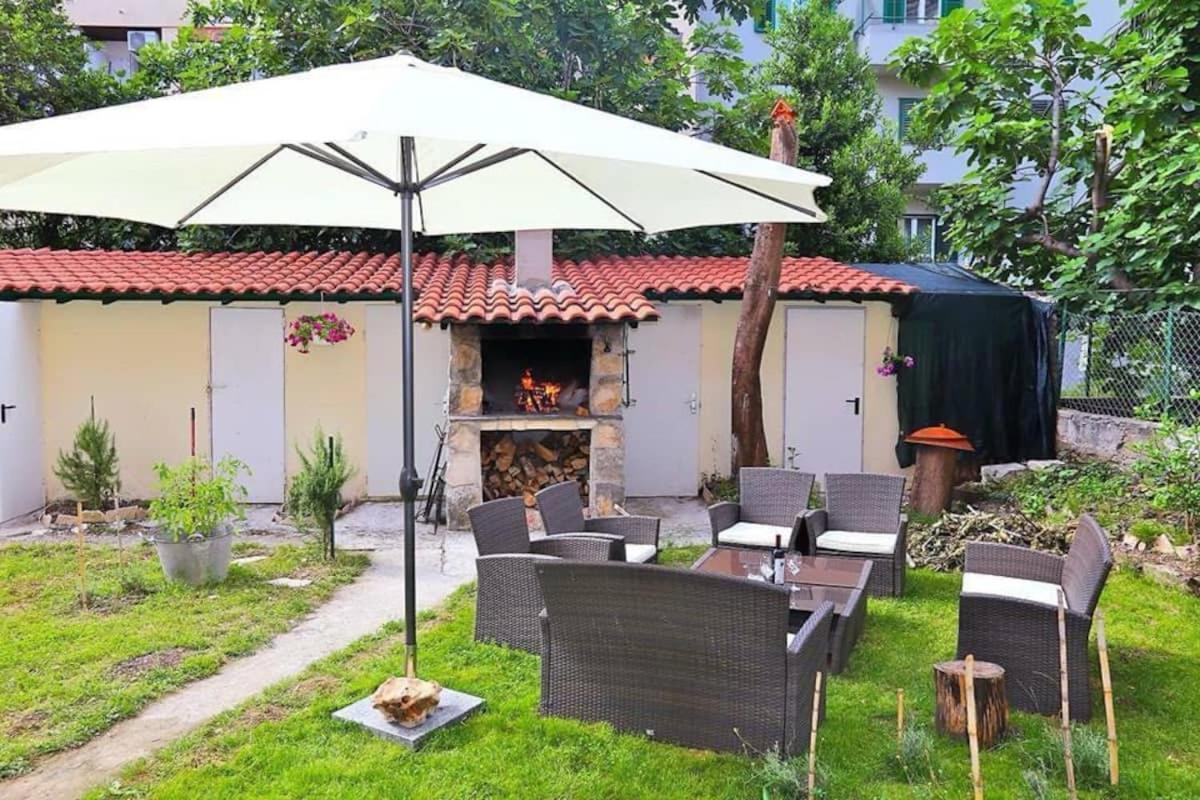 Split Central Retreat Екстериор снимка